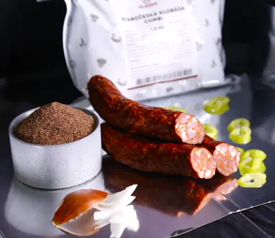 Jak se dělá pravá staročeská klobása: osvědčený recept od maso-profíků